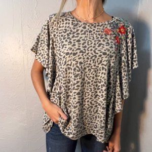 Umgee Flowy Cheetah Print Top